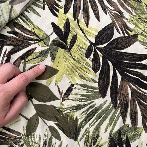 Vintage Chicos 100% Silk Wrap Skirt Tropical Leaves size 2 (large) - Picture 3 of 8